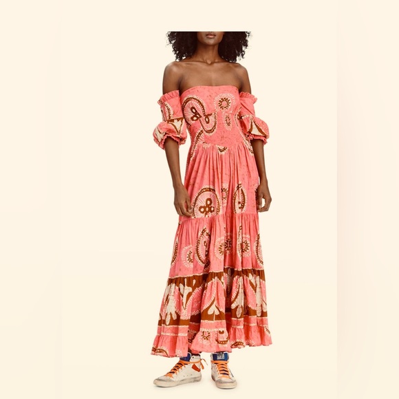 💐LOVE THE LABEL “ZOLA” OFF~THE SHOULDERS TIERED MAXI DRESS NWT - Picture 7 of 9